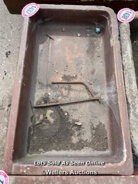 *A SALT GLAZED SINK, 13CM (H) X 78.5CM (L) X 47CM (W) - Image 2 of 2