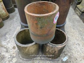 *X3 TERRACOTTA CHIMNEY POTS, 30CM (H)