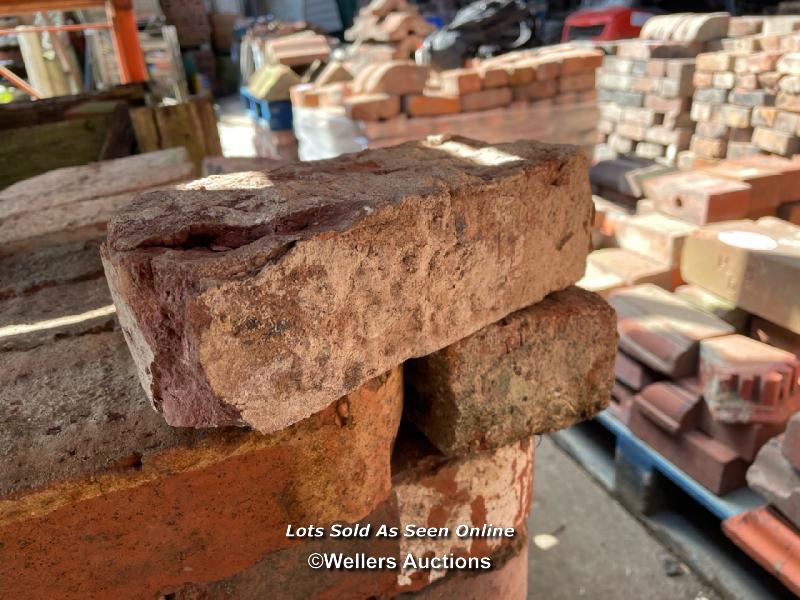 *APPROX X200 OLD WINDOW BRICKS, 23CM (L) X 11CM (H) X 7CM (W) - Image 3 of 3