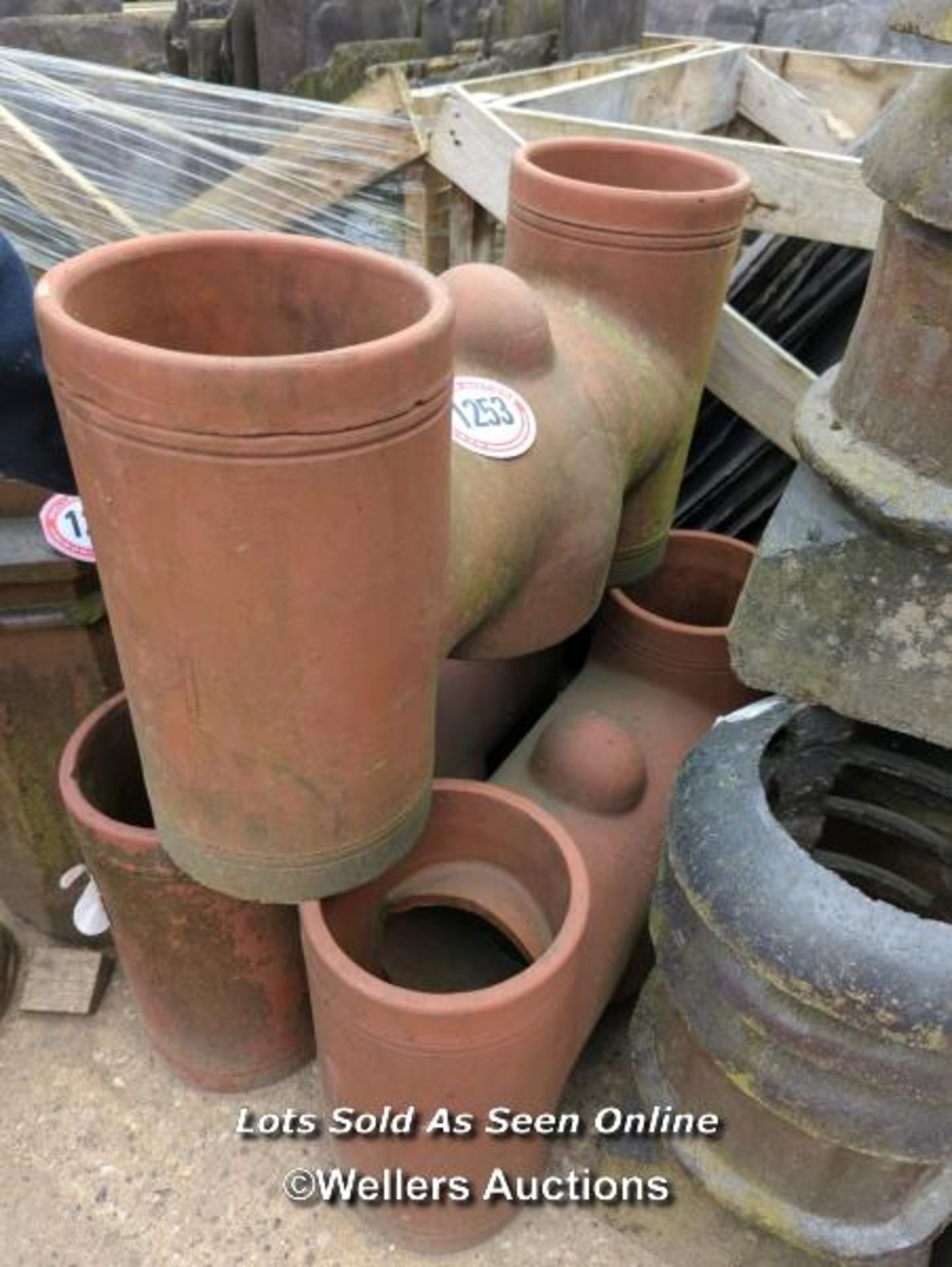 *X3 TWIN SHAFTED TERRACOTTA CHIMNEY POTS, 45CM (H)