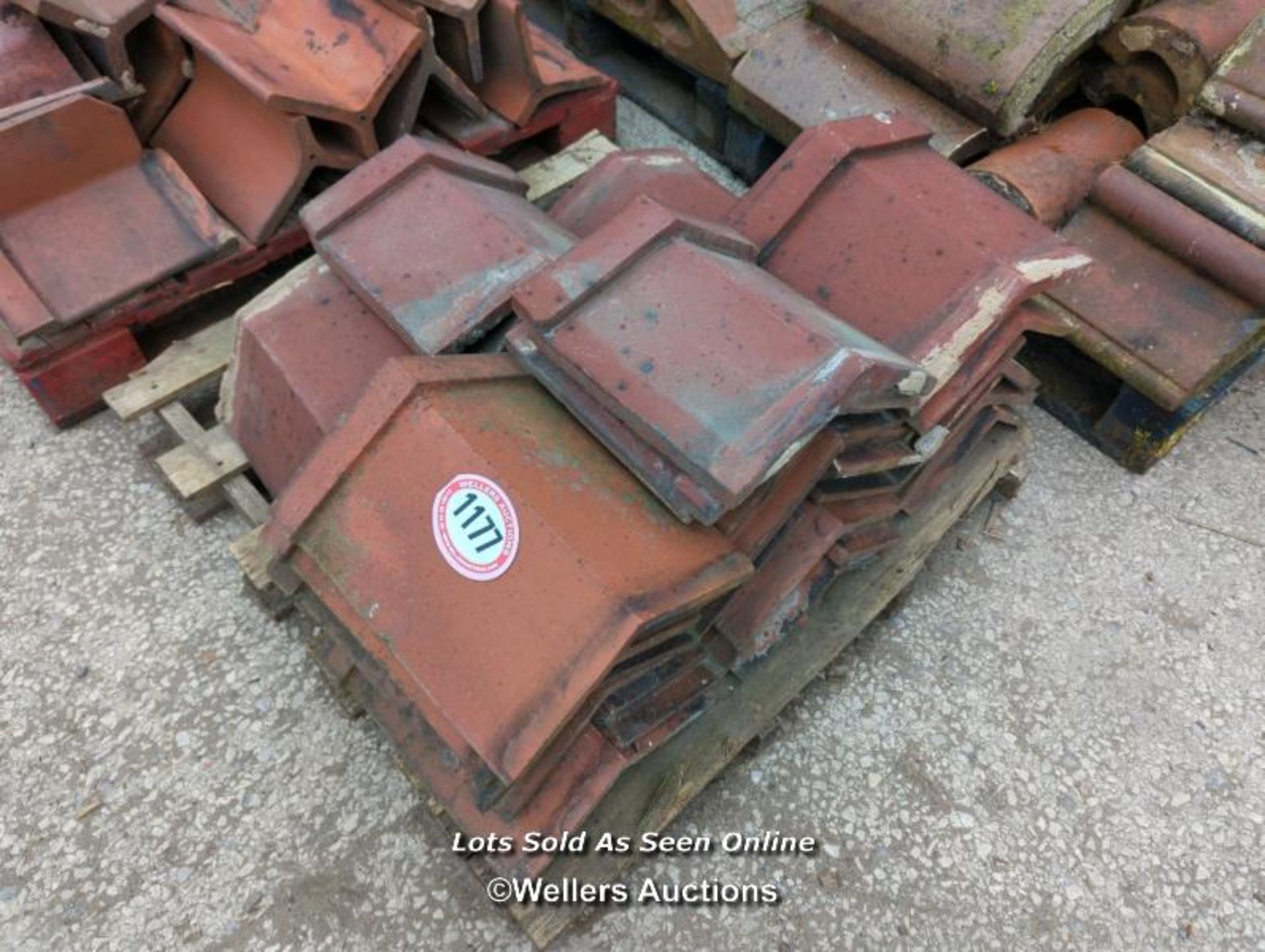 *APPROX X30 ANGLED RED RIDGE ROOF TILES, 33CM (L)