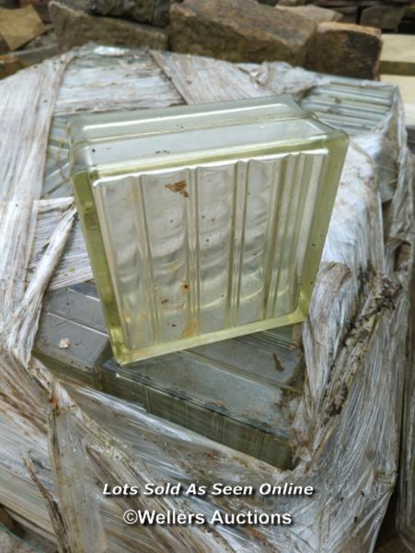 *IN EXCESS OF X75 OF GLASS BRICKS, 19.5CM (W) X 19.5CM (L) X 9.5CM (D) - Image 2 of 2