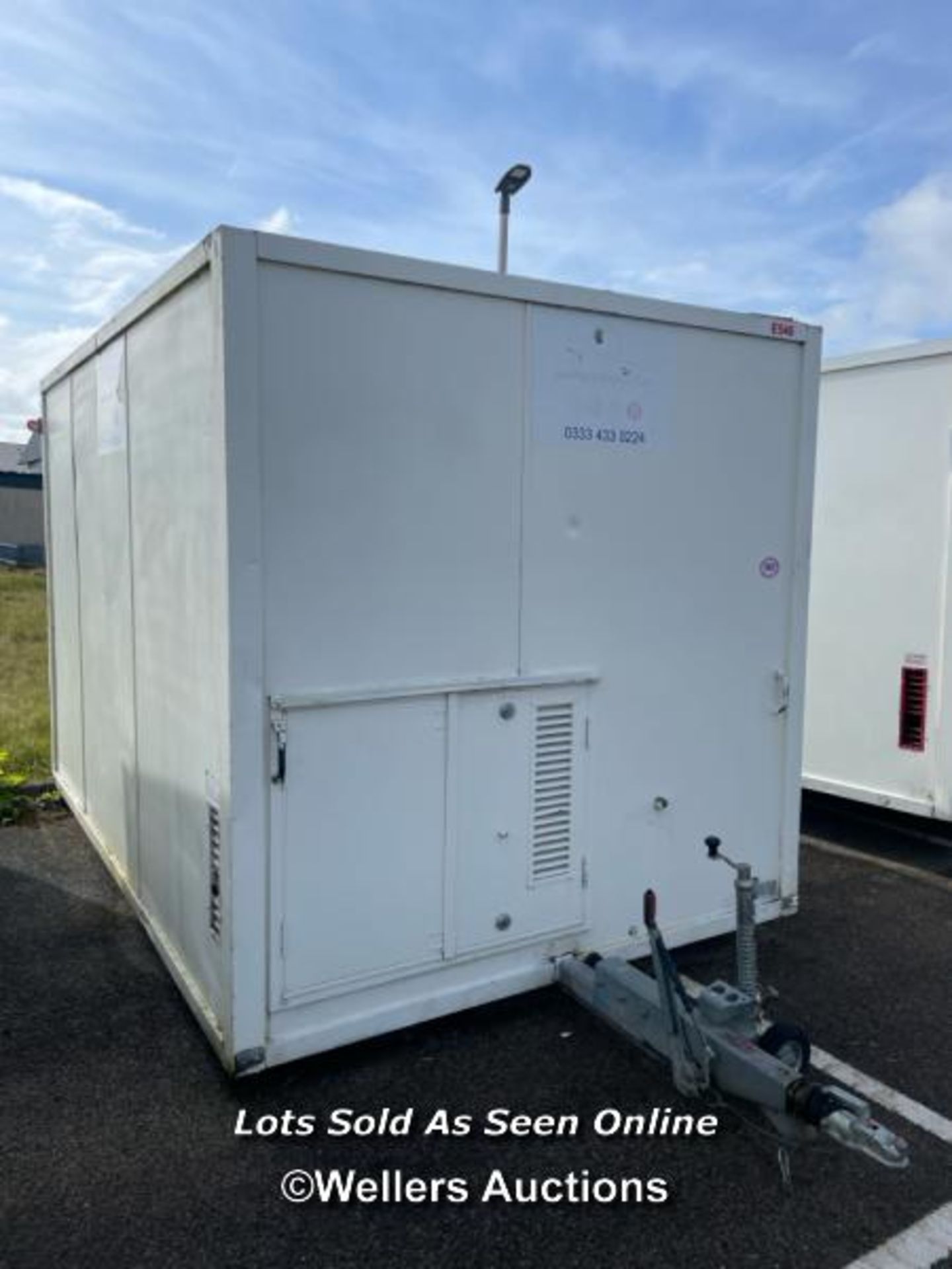 6 PERSON 12 X 7.5FT AJC EASY CABIN TOWABLE WELFARE UNIT, INCLUDES WASH BASIN, KETTLE, MICROWAVE,