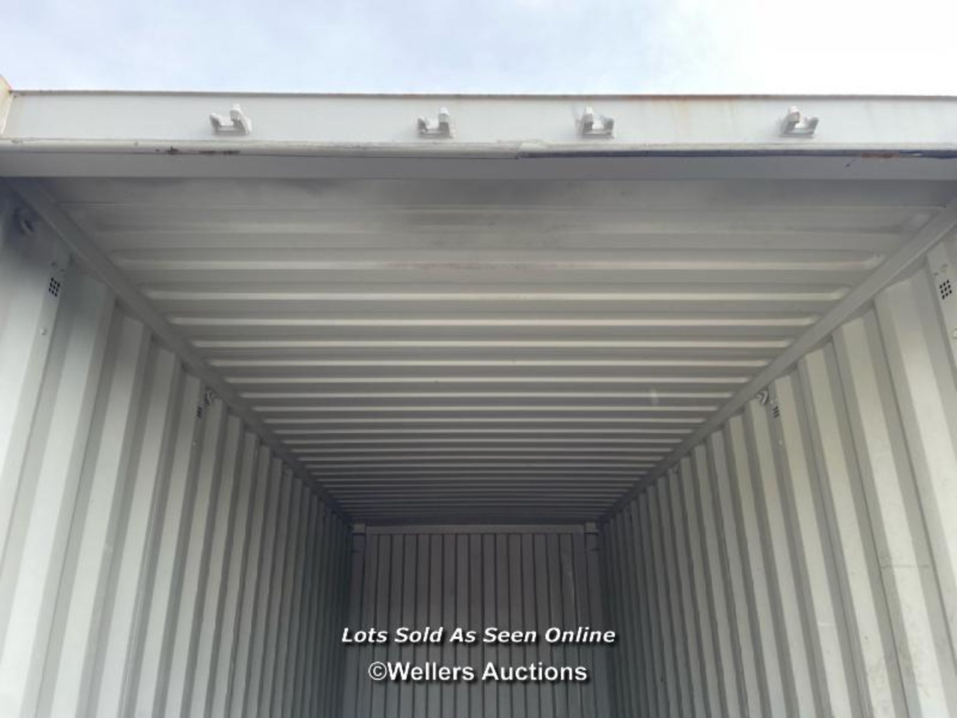 18' X 7' STEEL SHIPPING CONTAINER, 2.6M HIGH - Image 9 of 13