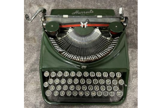 VINTAGE GREEN HARRODS TYPEWRITER / T9 - Image 2 of 5