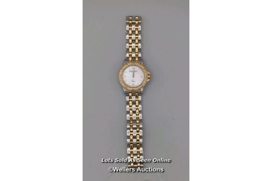 RAYMOND WEIL GENEVE TANGO BICOLOUR QUARTZ LADY'S BRACELET WATCH REF.5860, MOTHER OF PEARL DIAL AND - Image 2 of 6