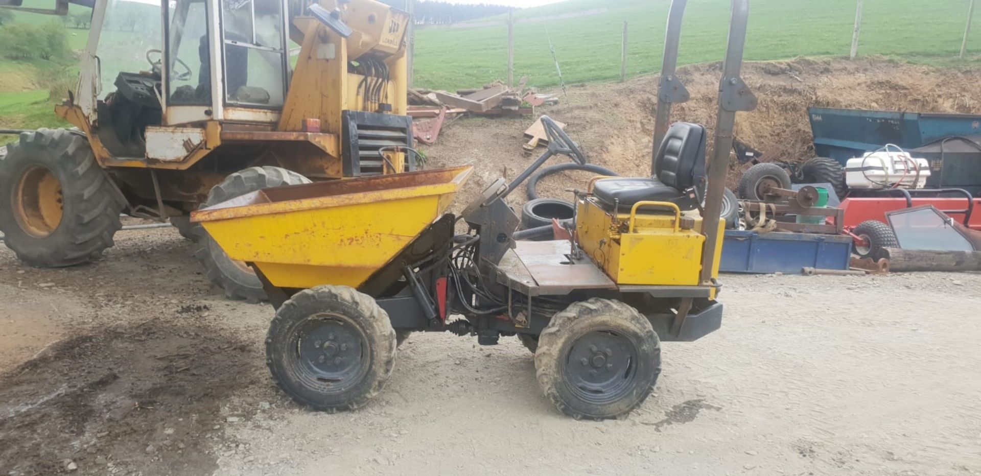 VOLVO 750KGS HIGH TIP DUMPER - Image 2 of 7