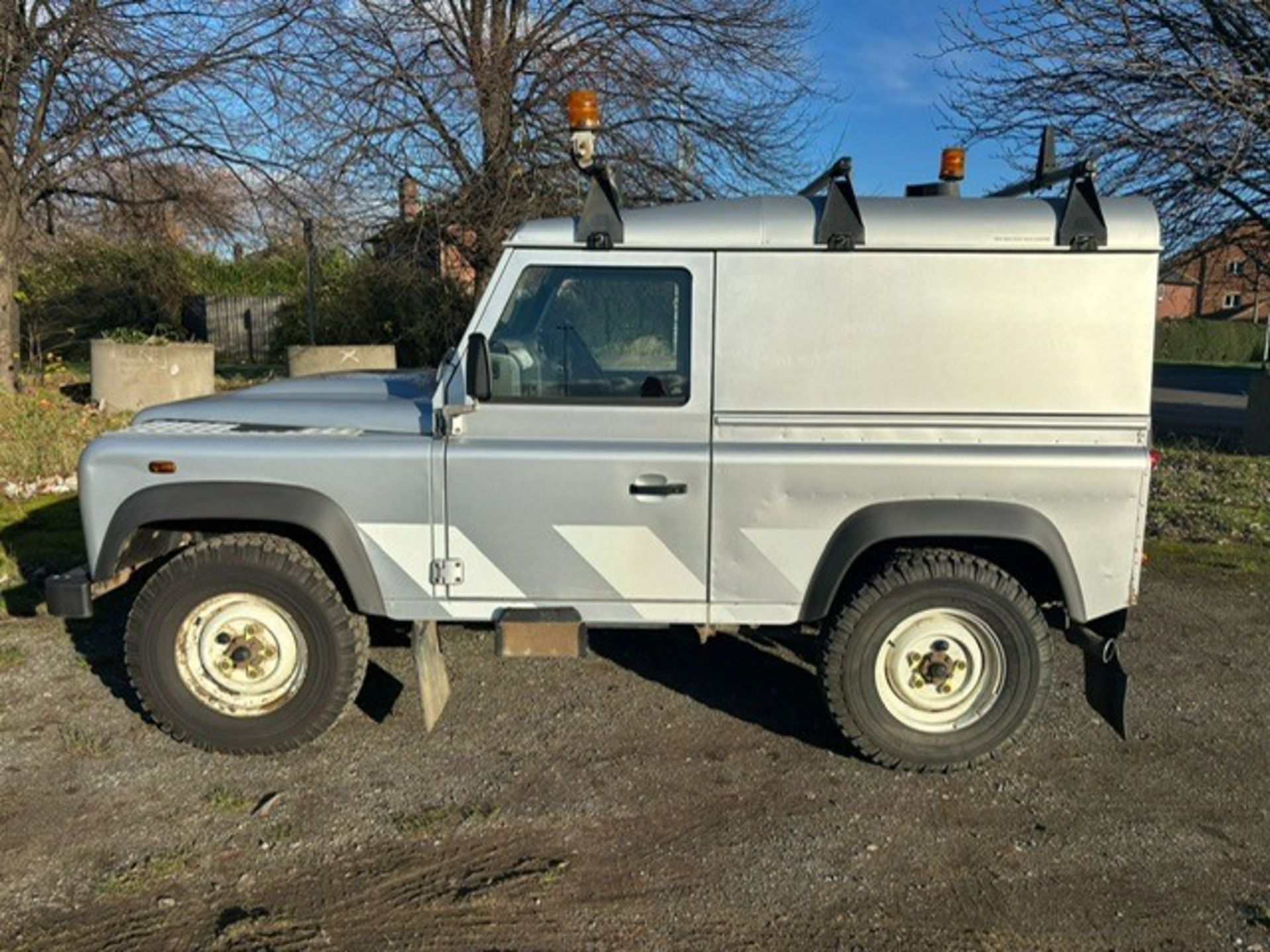 2012 LANDROVER DEFENDER 90 - Image 4 of 14