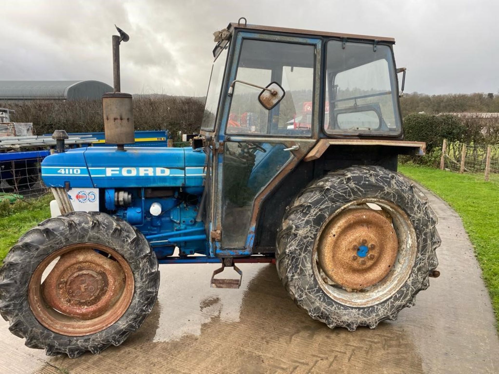 1982 FORD 4110 TRACTOR - Image 5 of 18