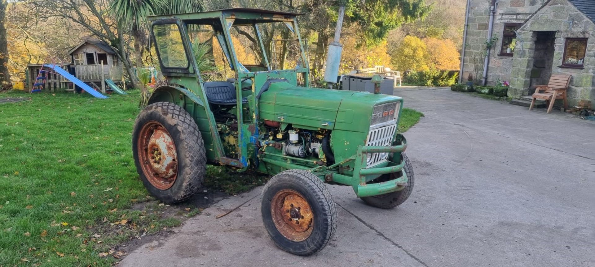 FORD 3000 INDUSTRIAL TRACTOR