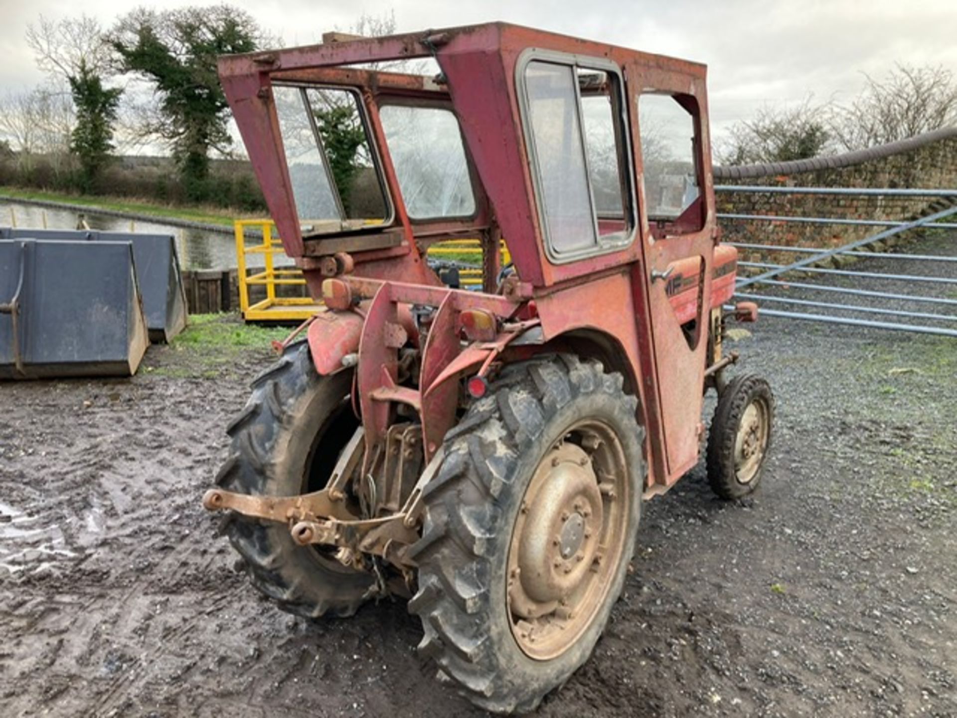 MASSEY FERGUSON 135 MK2 VINEYARD TRACTOR - Image 2 of 5