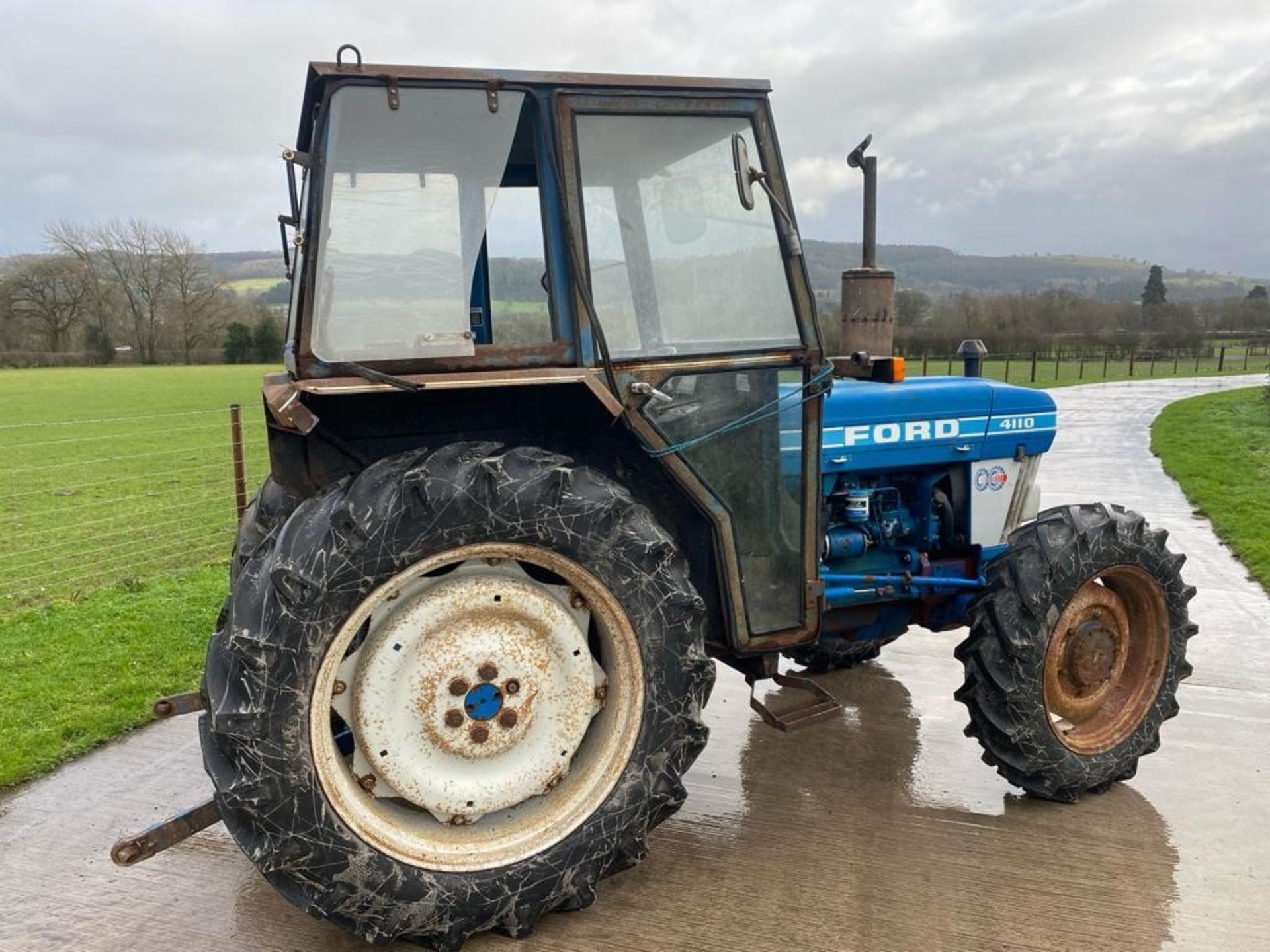 1982 FORD 4110 TRACTOR - Image 17 of 18