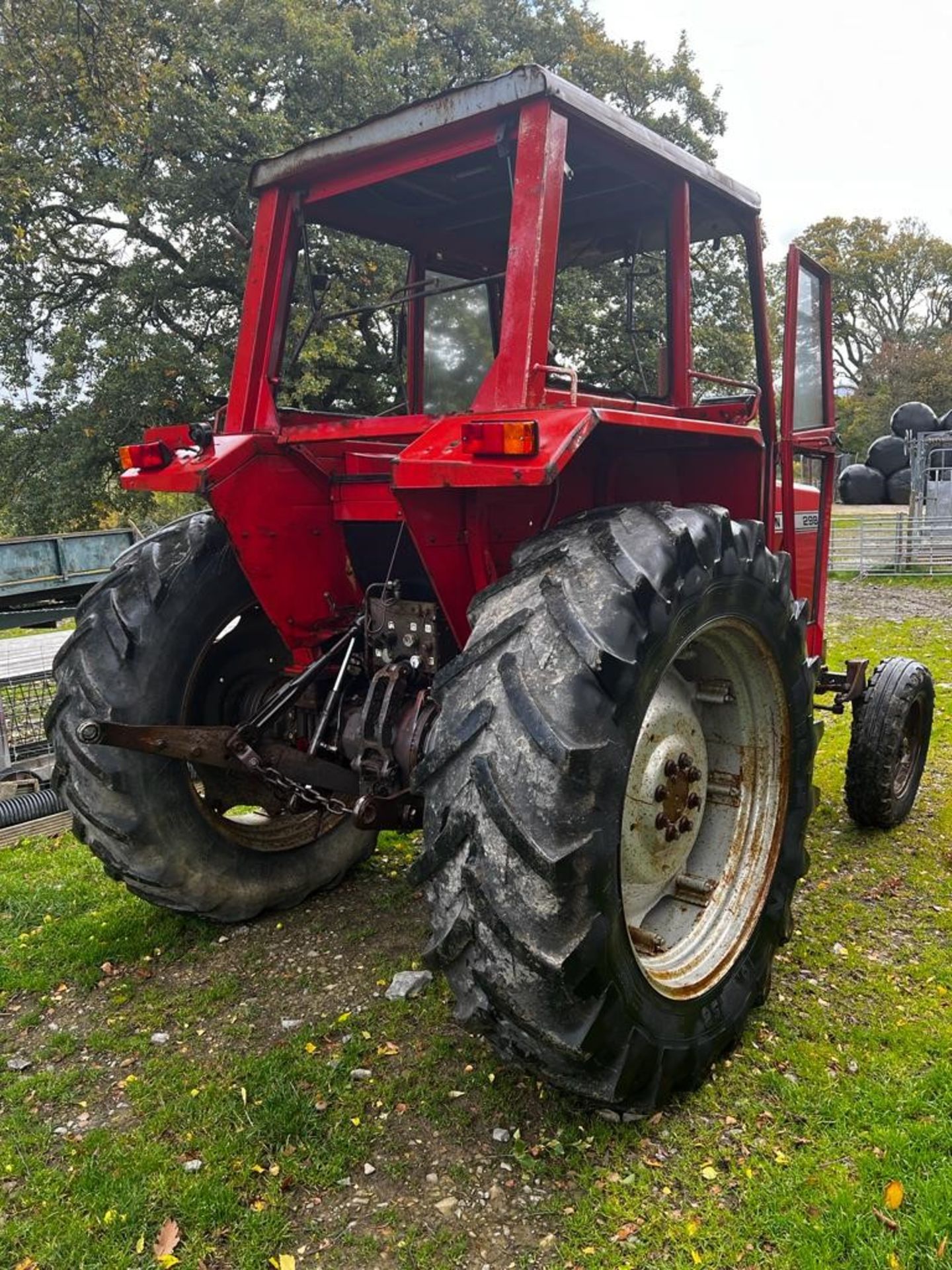 MASSEY FERGUSON 298 TRACTOR - Image 7 of 9