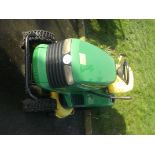 JOHN DEERE RIDE ON MOWER