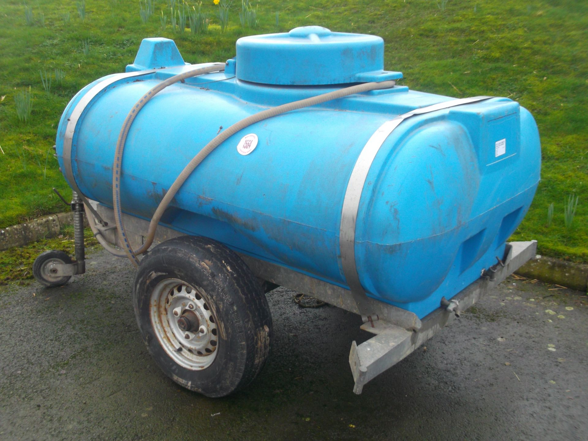 WATER BOWSER WITH PETROL PUMP