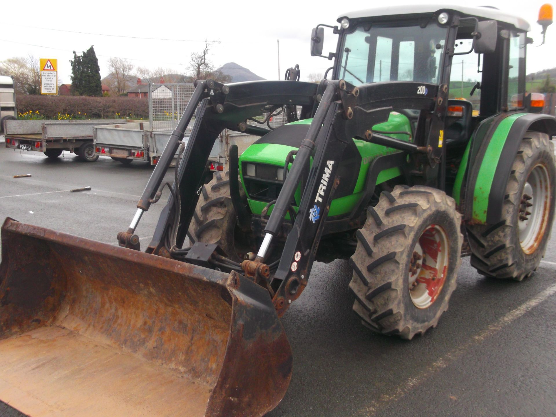 DEUTZ AGROLUX 320 TRACTOR