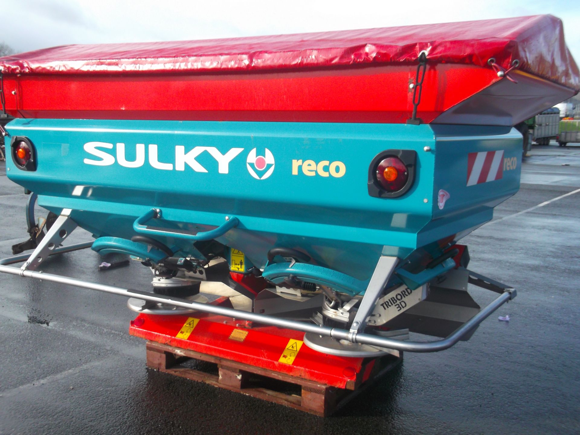 RECO SULKY X36 FERTILIZER SPINNER - Image 2 of 3