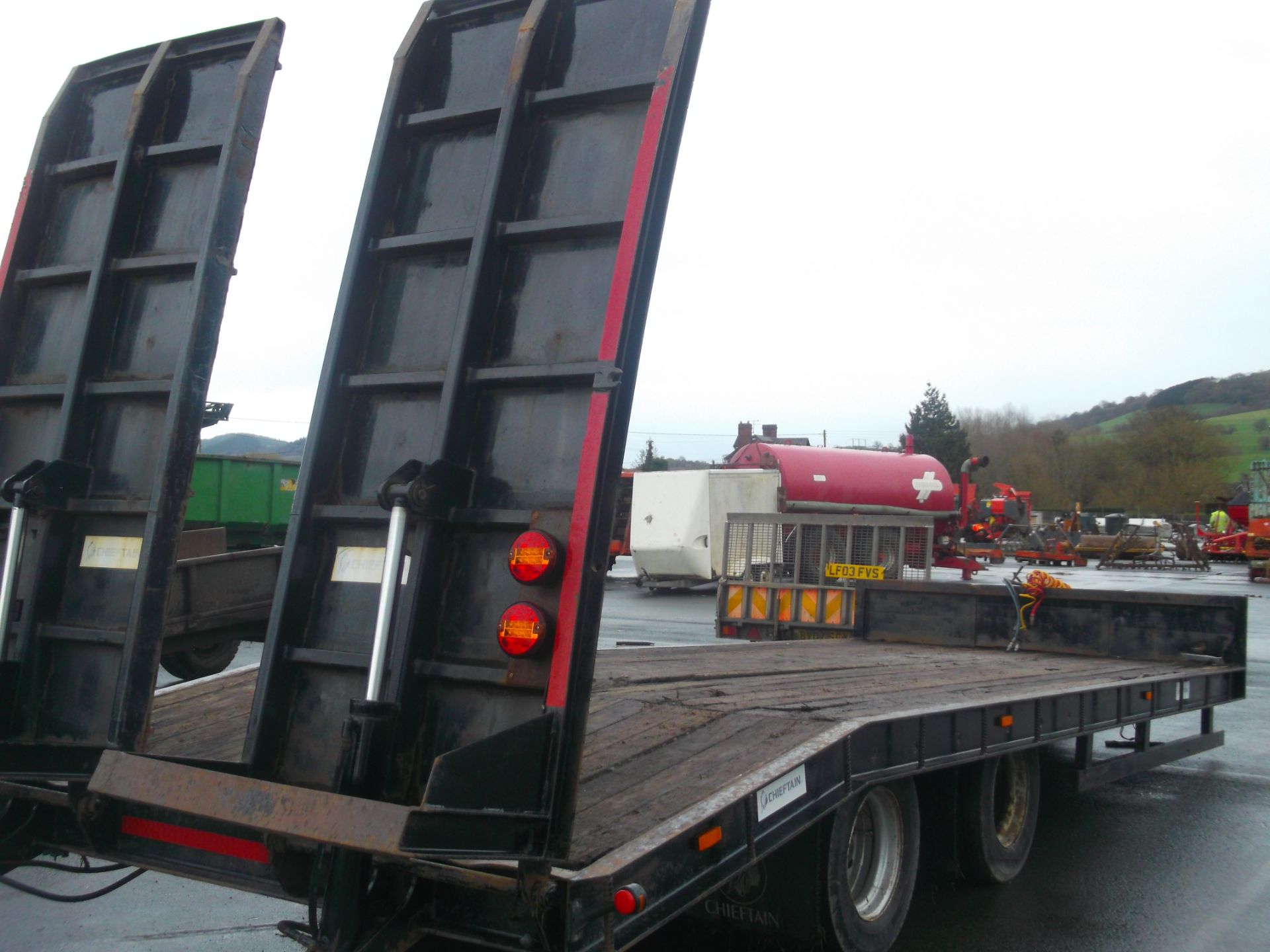 CHIEFTON 20 TON LOW LOADER TRAILER - Image 4 of 4