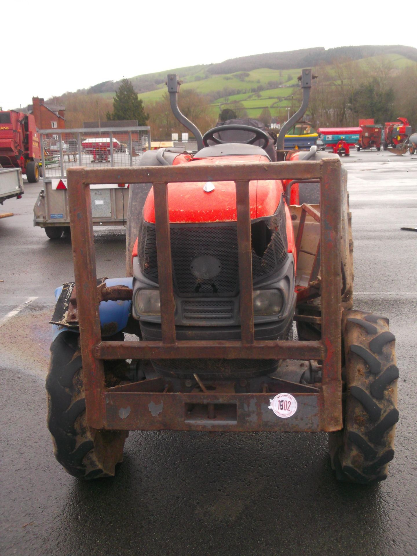 KUBOTA L1421 HYDROSTATIC 50HP - Image 2 of 4