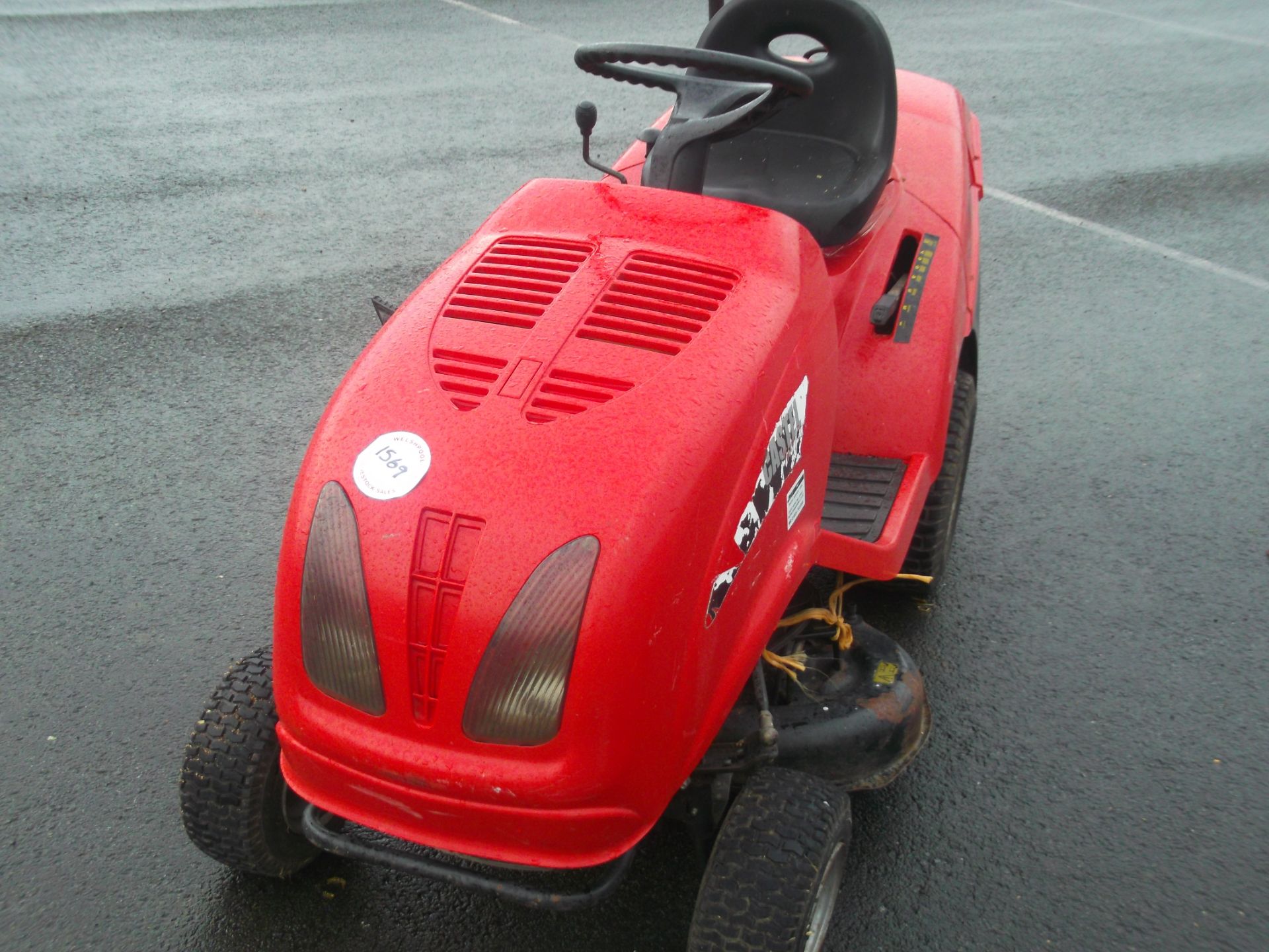 RIDE ON MOWER. XF130HD. + COLLECTION BOX - Image 2 of 3