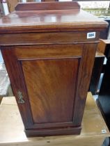 VICTORIAN MAHOGANY POT CUPBOARD