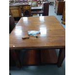 EDWARDIAN MAHOGANY DINING TABLE