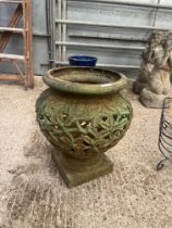 CAST IRON GREEN GARDEN URN