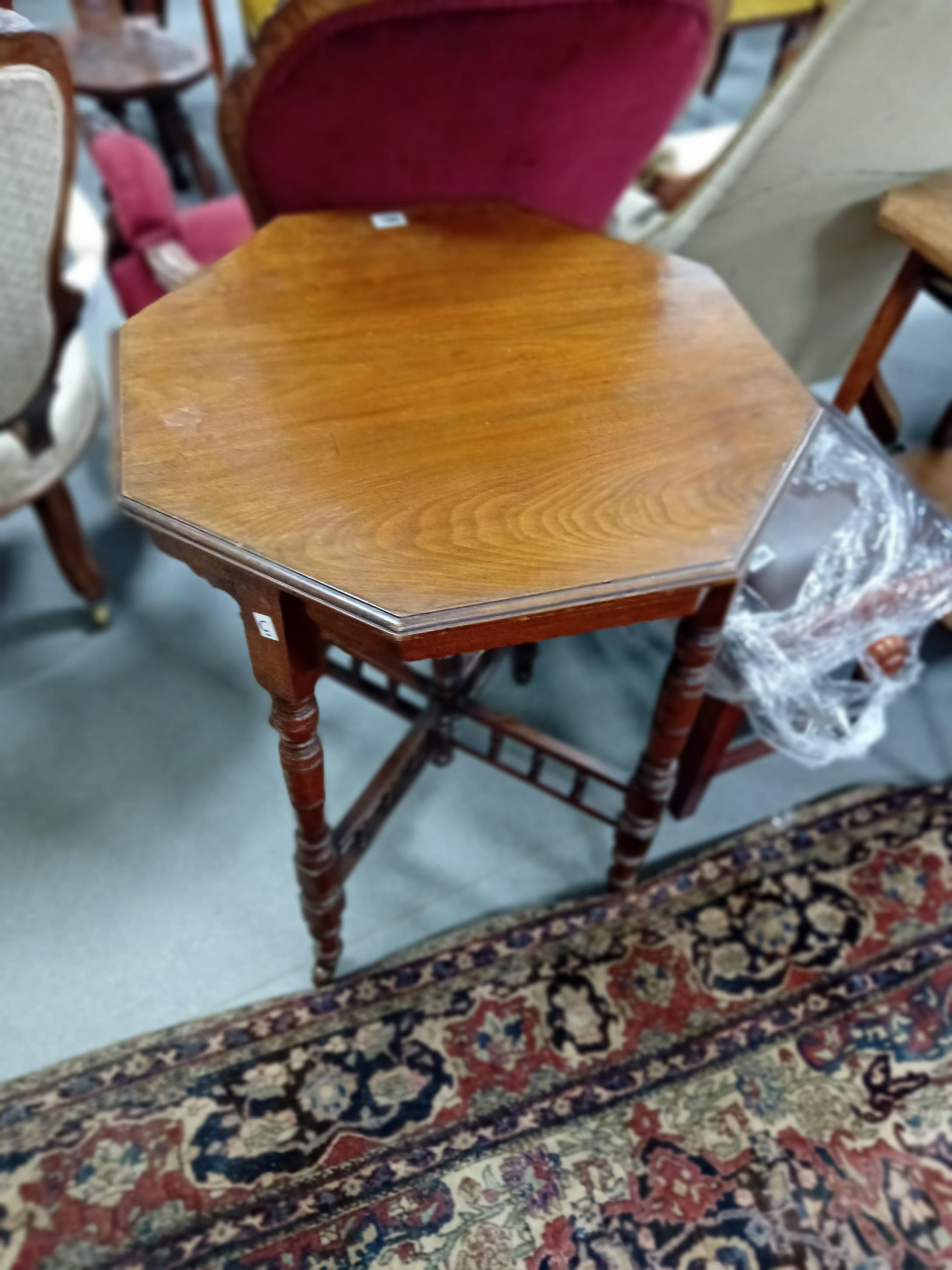 VICTORIAN MAHOGANY SIDE TABLE