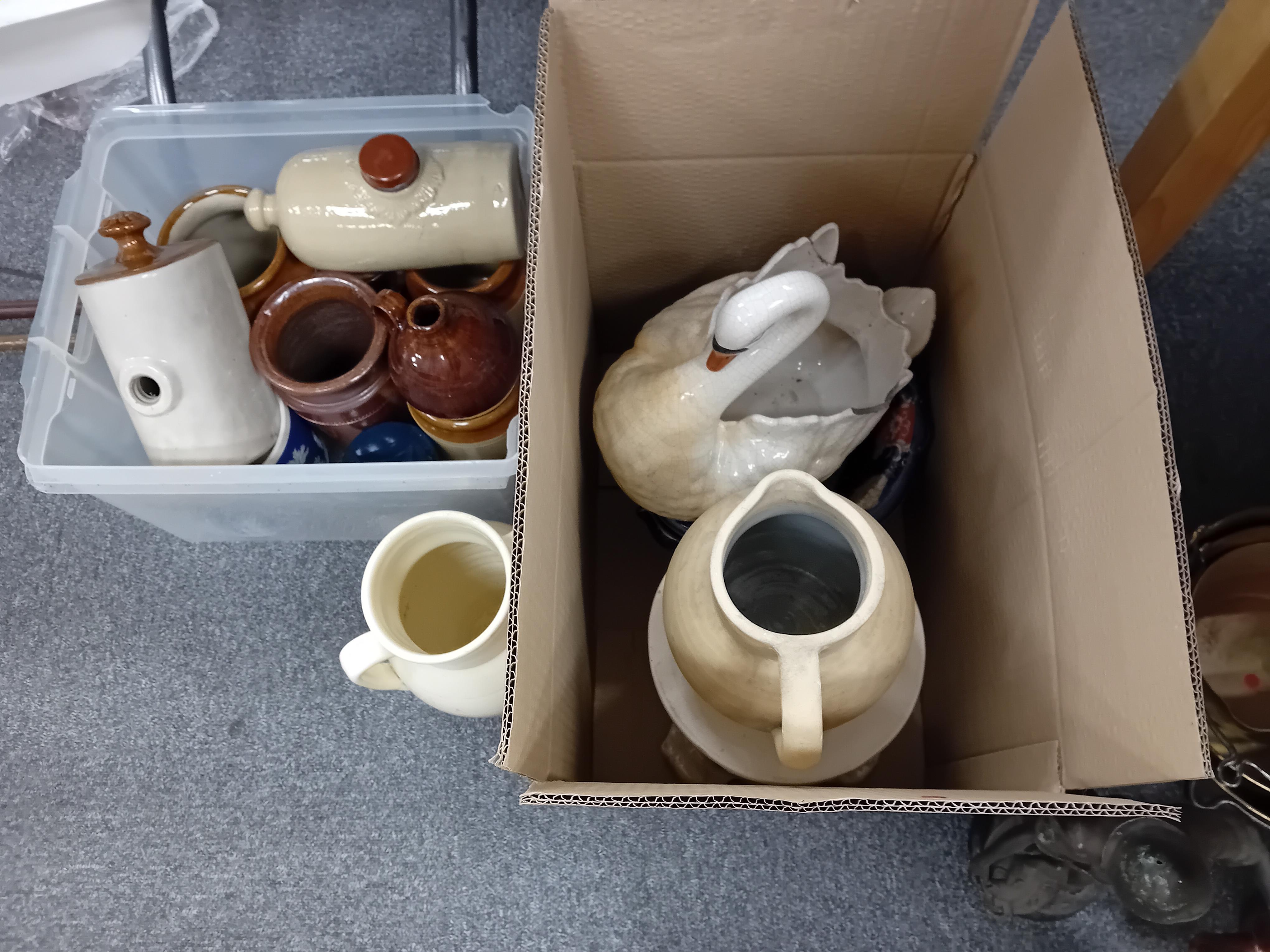 QUANTITY OF STONEWARE