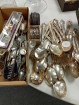 QUANTITY OF SILVER PLATED TEA SPOONS