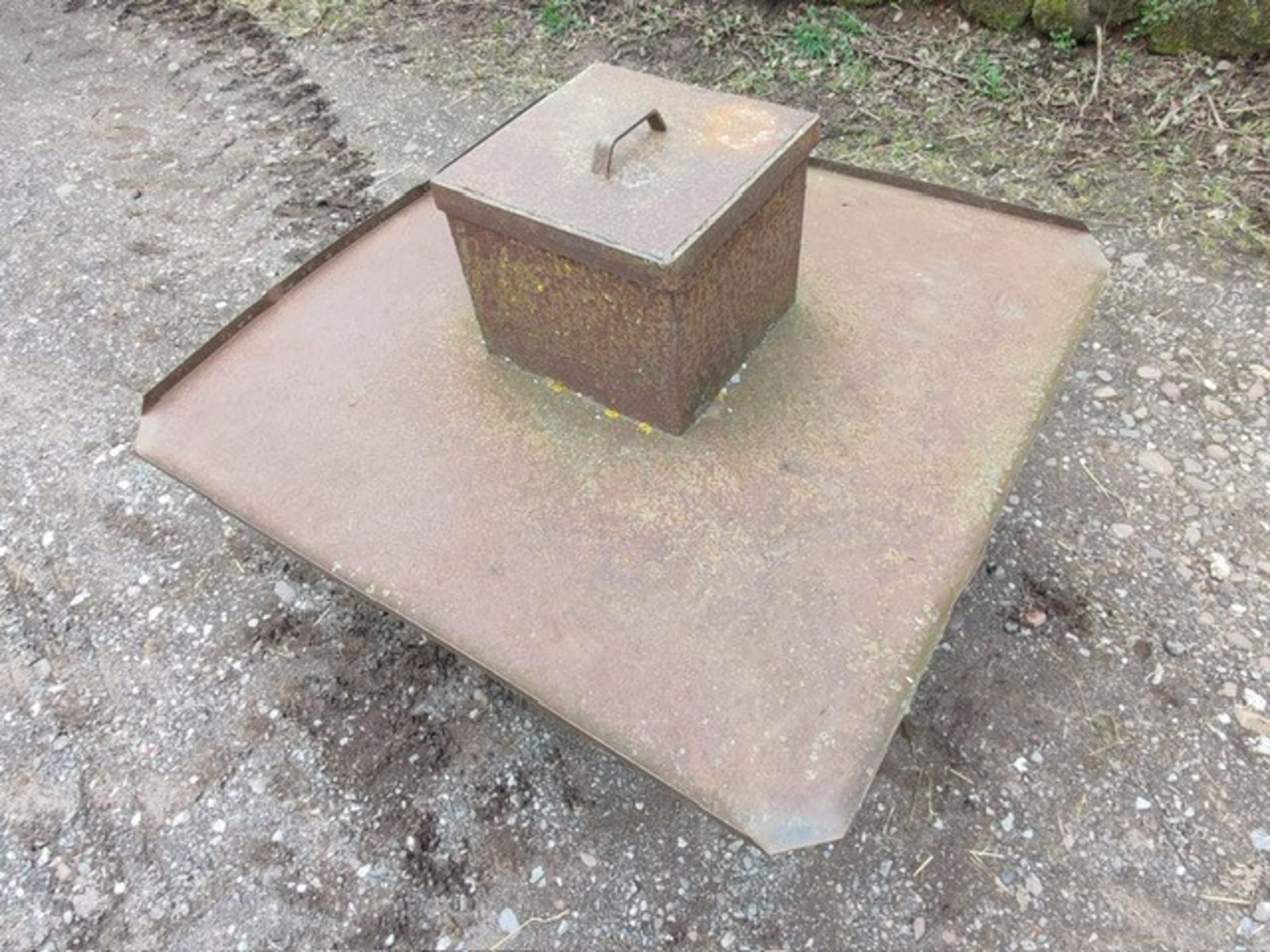 LAMB CREEP FEEDER - NO VAT