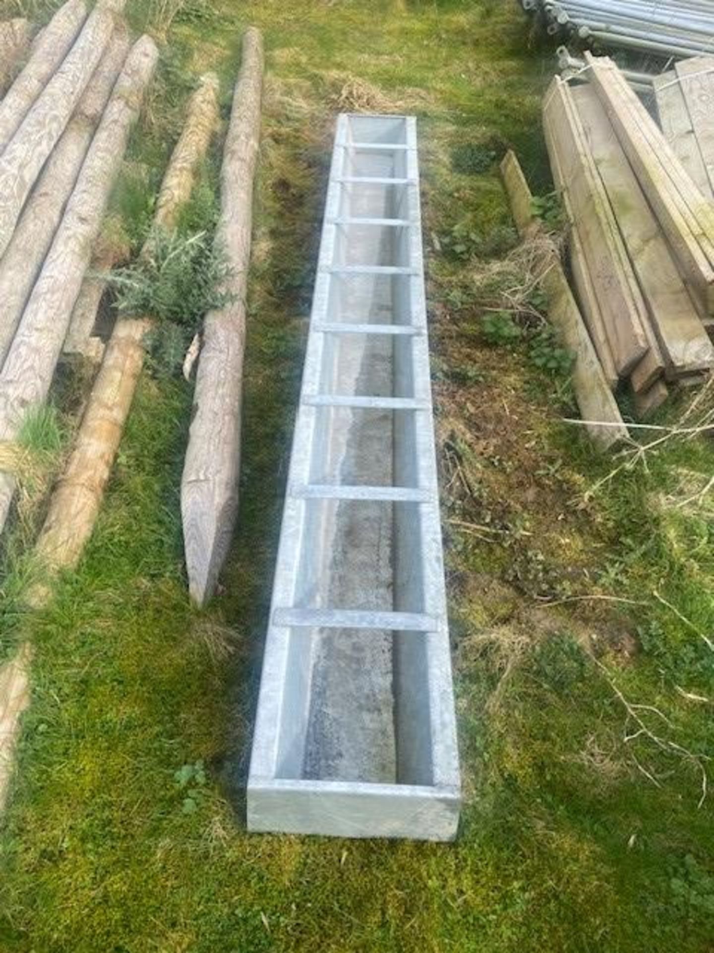 5 FEED TROUGHS, 9FT AS NEW - Image 2 of 2