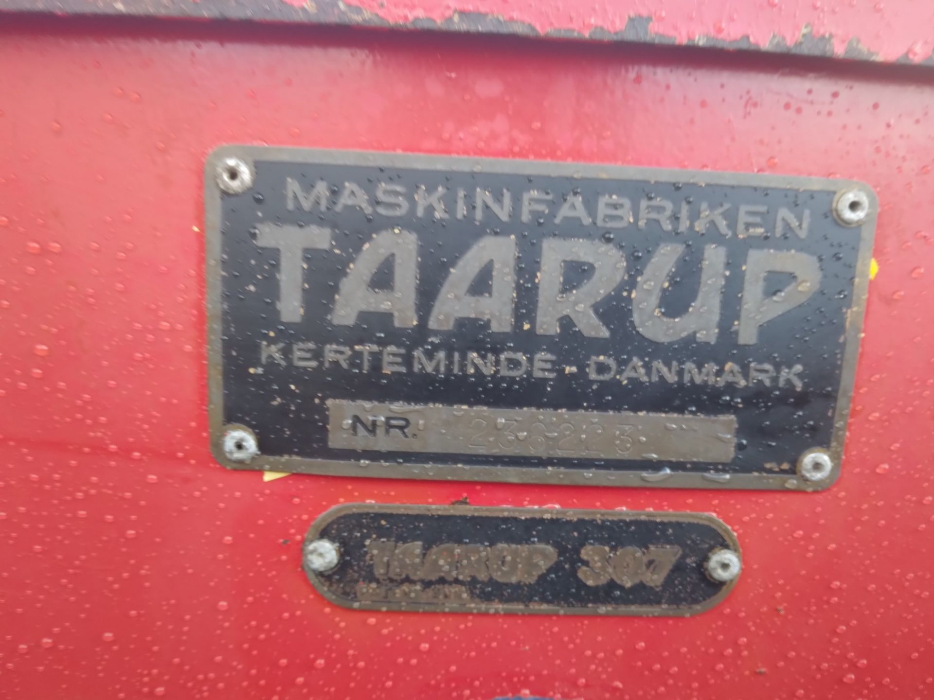TARRUP 307 9' TRAILED MOWER CONDITIONER - Image 12 of 13
