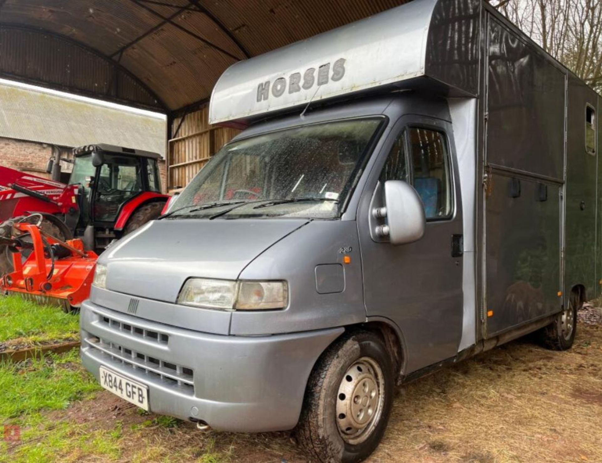 RIGID PANEL VAN HORSEBOX - Image 10 of 10