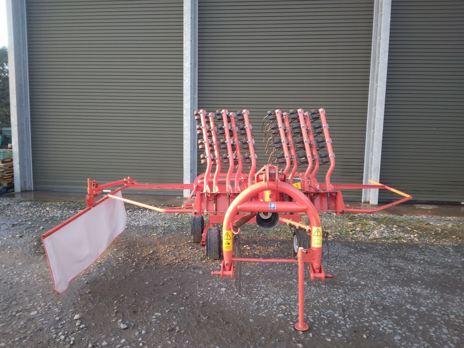 KUHN GA4321 SINGLE ROTA RAKE - Image 12 of 12