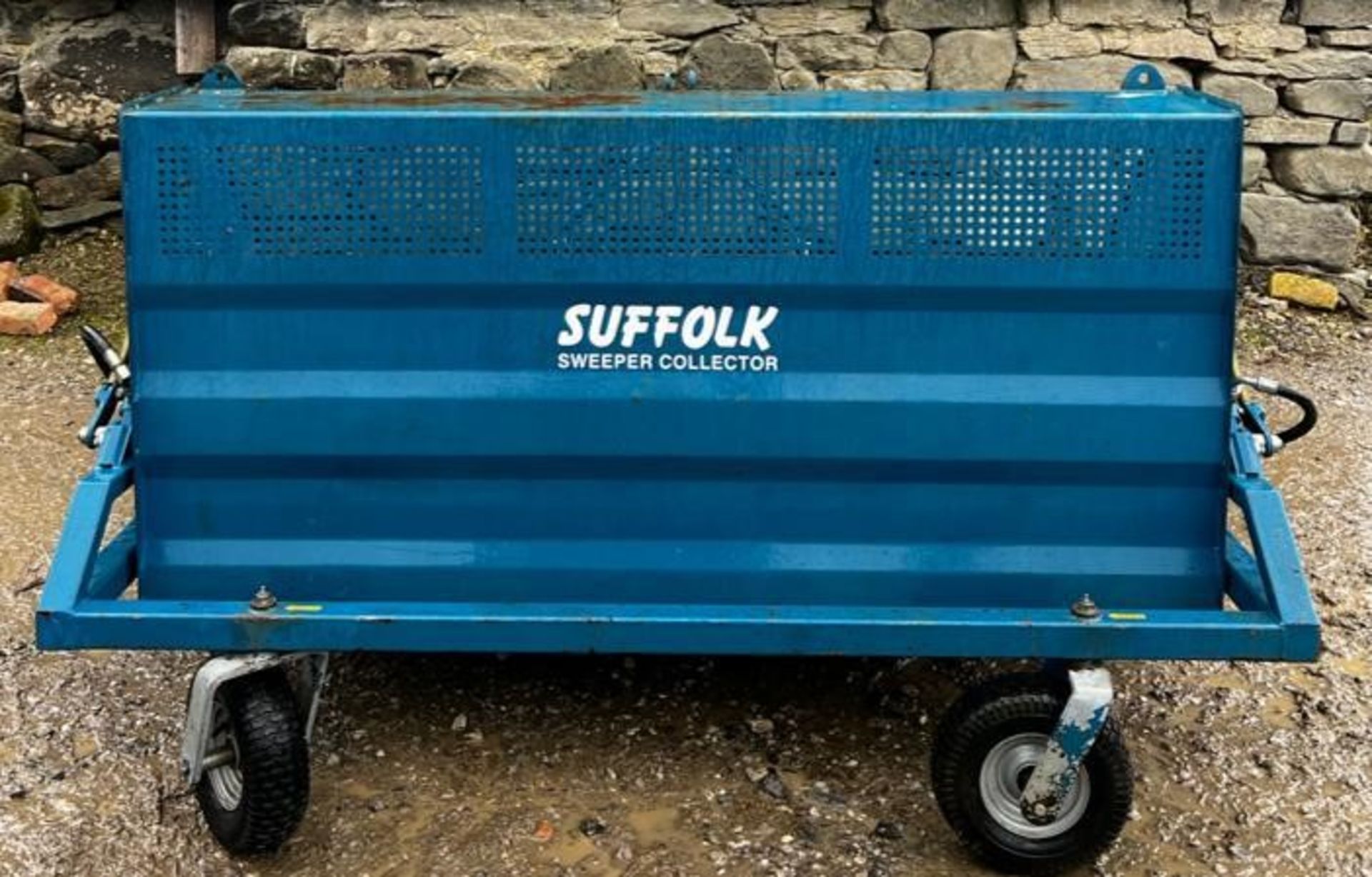 SUFFOLK SWEEPER PADDOCK COLLECTOR - Image 2 of 8