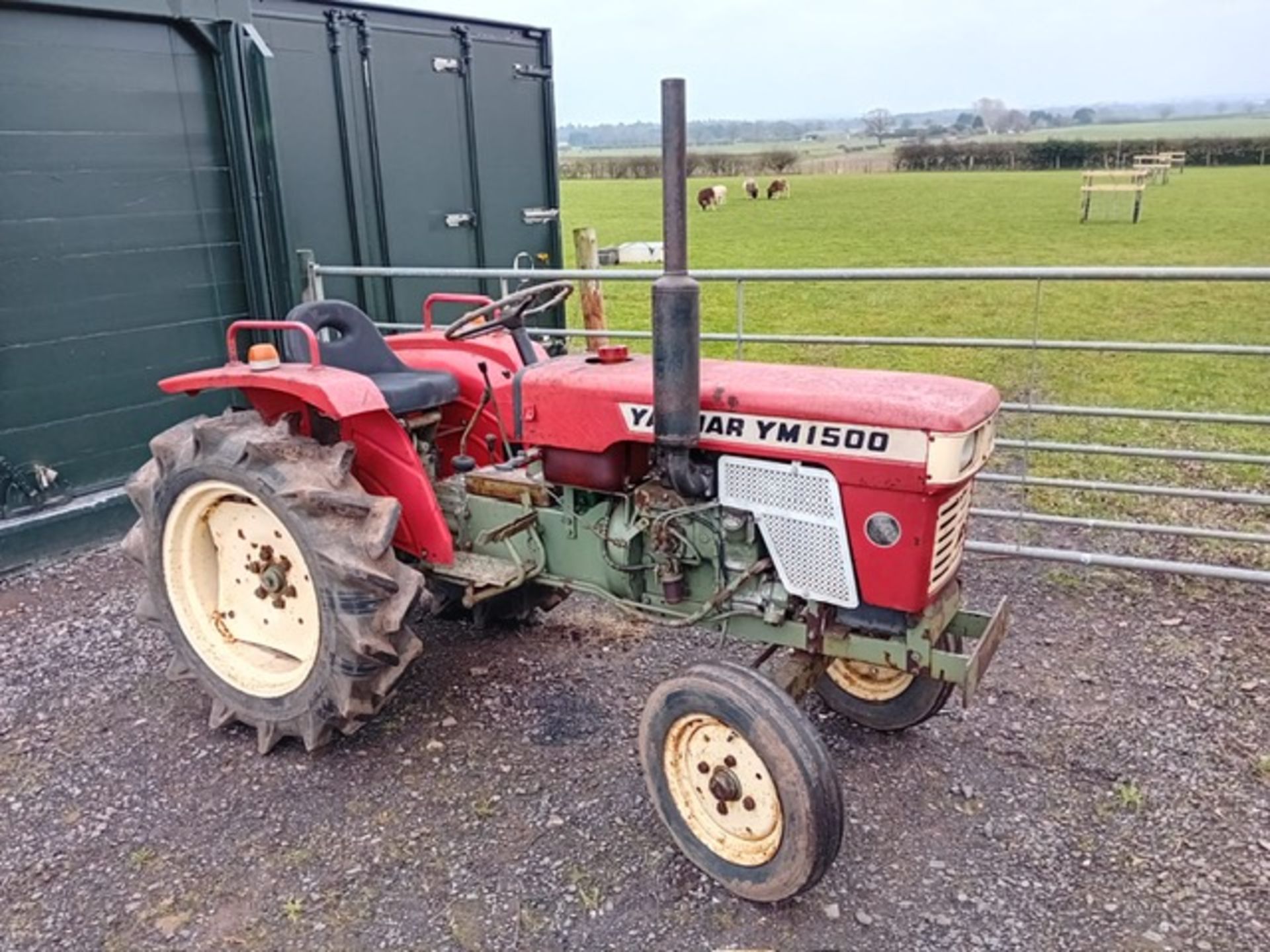 YANMAR YM1500 TRACTOR. 2WD. STARTS AND D
