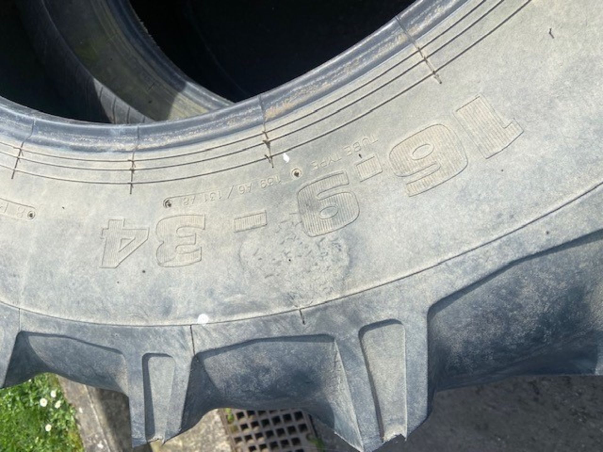 2 X 16.9-34 TRACTOR TYRES - Image 2 of 2