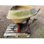 VICON FERTILISER SPREADER - NO VAT