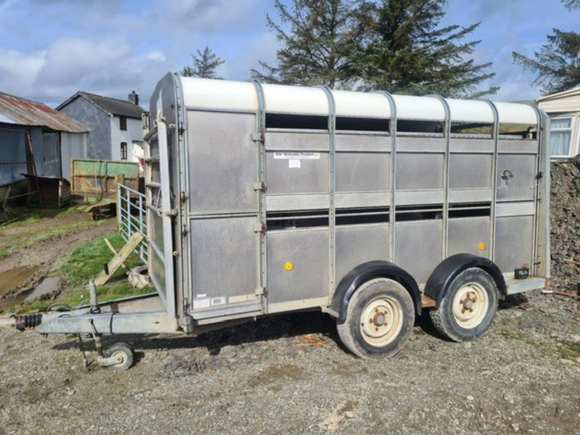 IFOR WILLIAMS TA 12FT STOCK TRAILER - Image 3 of 3