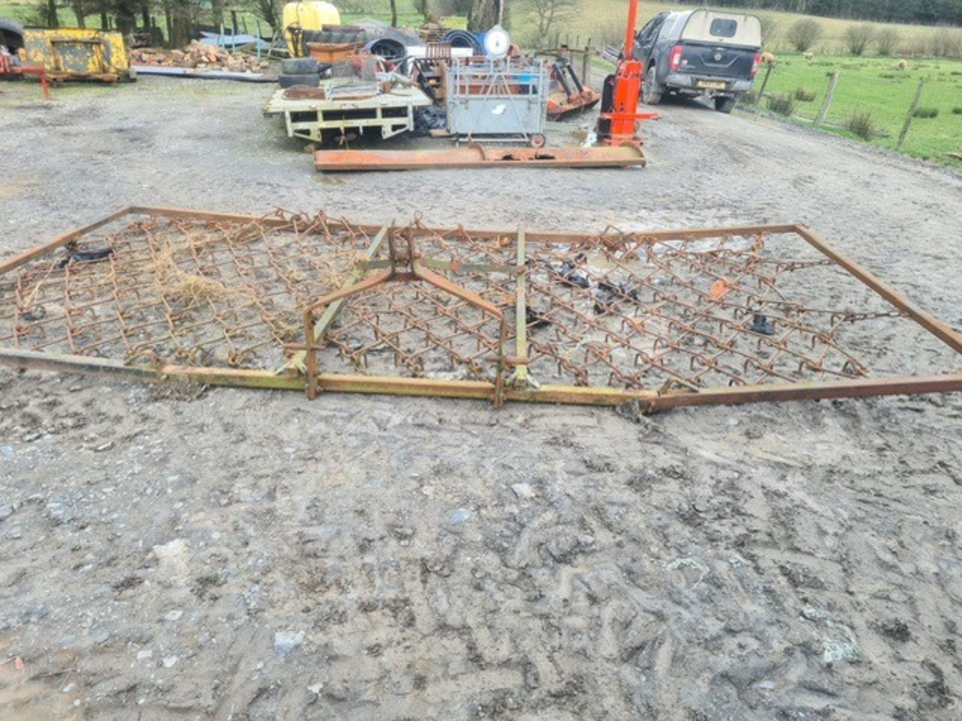 SET OF HYDRAULIC CHAIN HARROWS, 16FT - Image 3 of 5