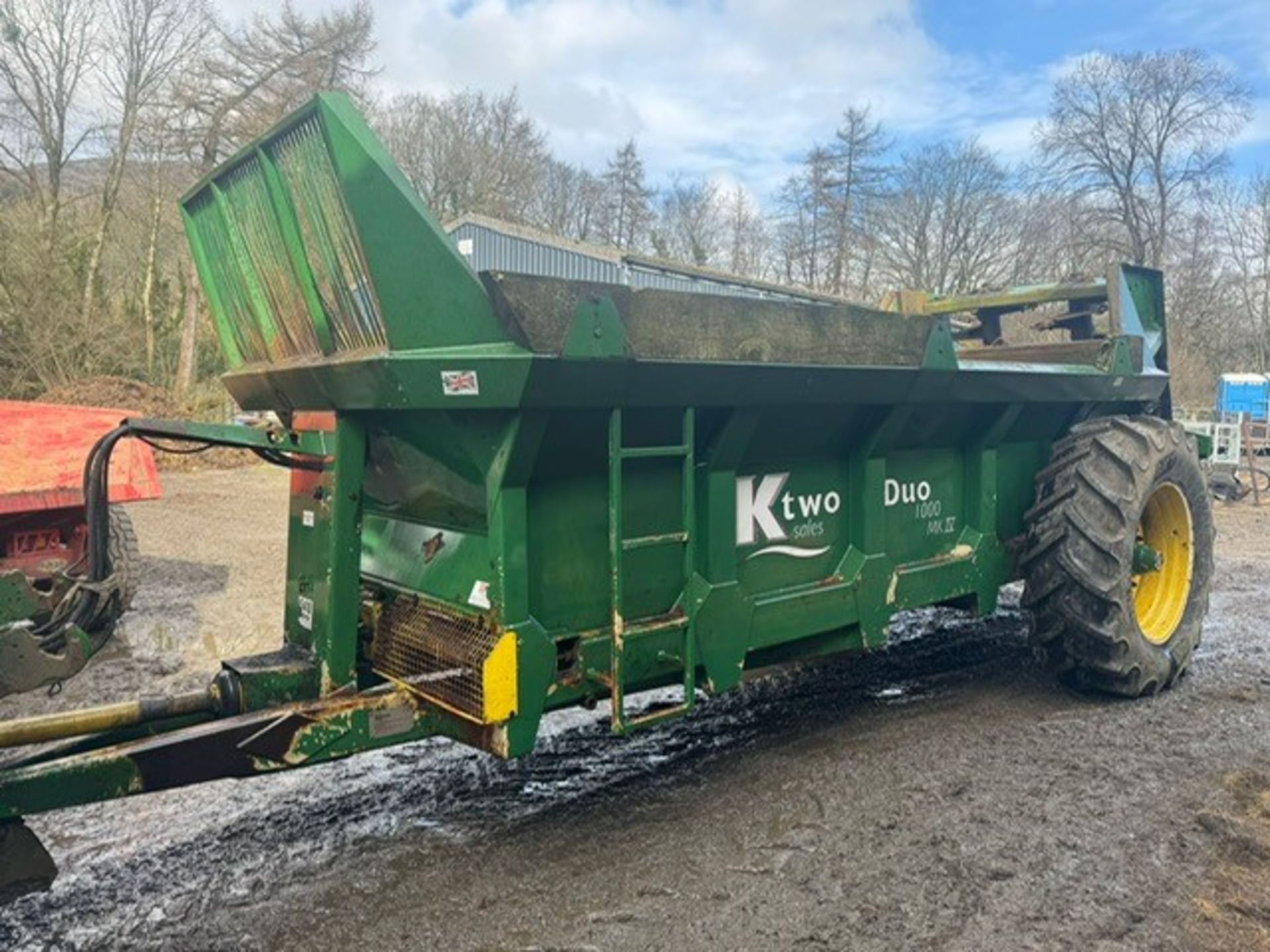 K TWO DUO MUCK SPREADER