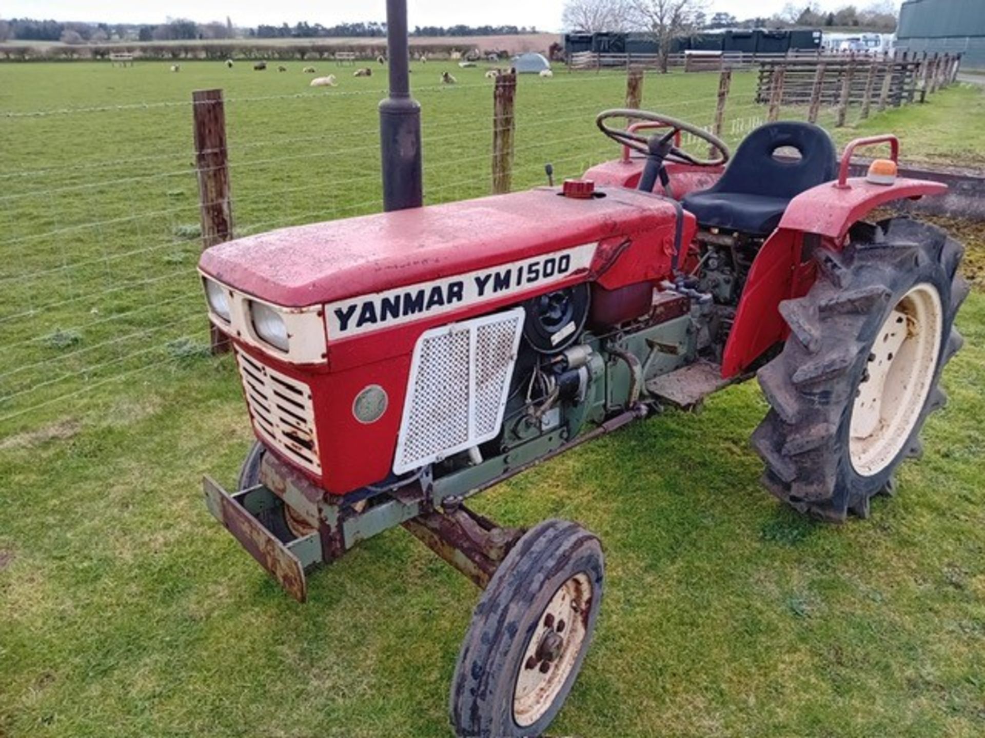 YANMAR YM1500 TRACTOR. 2WD. STARTS AND D - Image 3 of 4