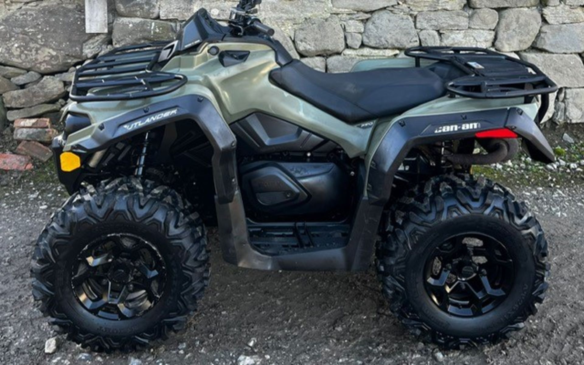 CAN AM 570 QUAD BIKE. 66 PLATE - Bild 7 aus 8