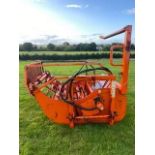 RITCHIE SELF LOADING BALE UNROLLER