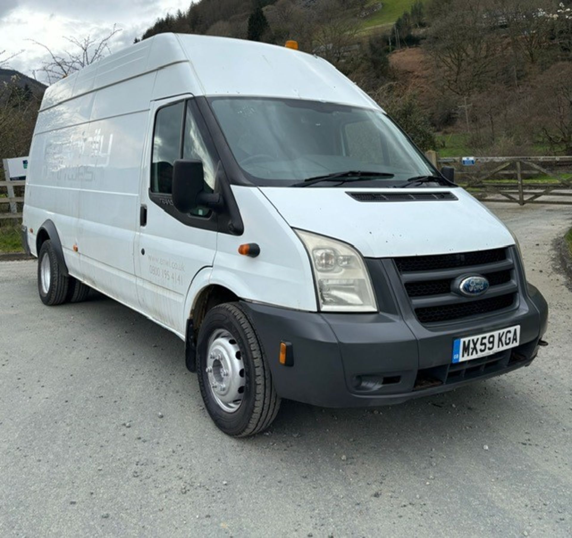 FORD TRANSIT JUMBO VAN T460