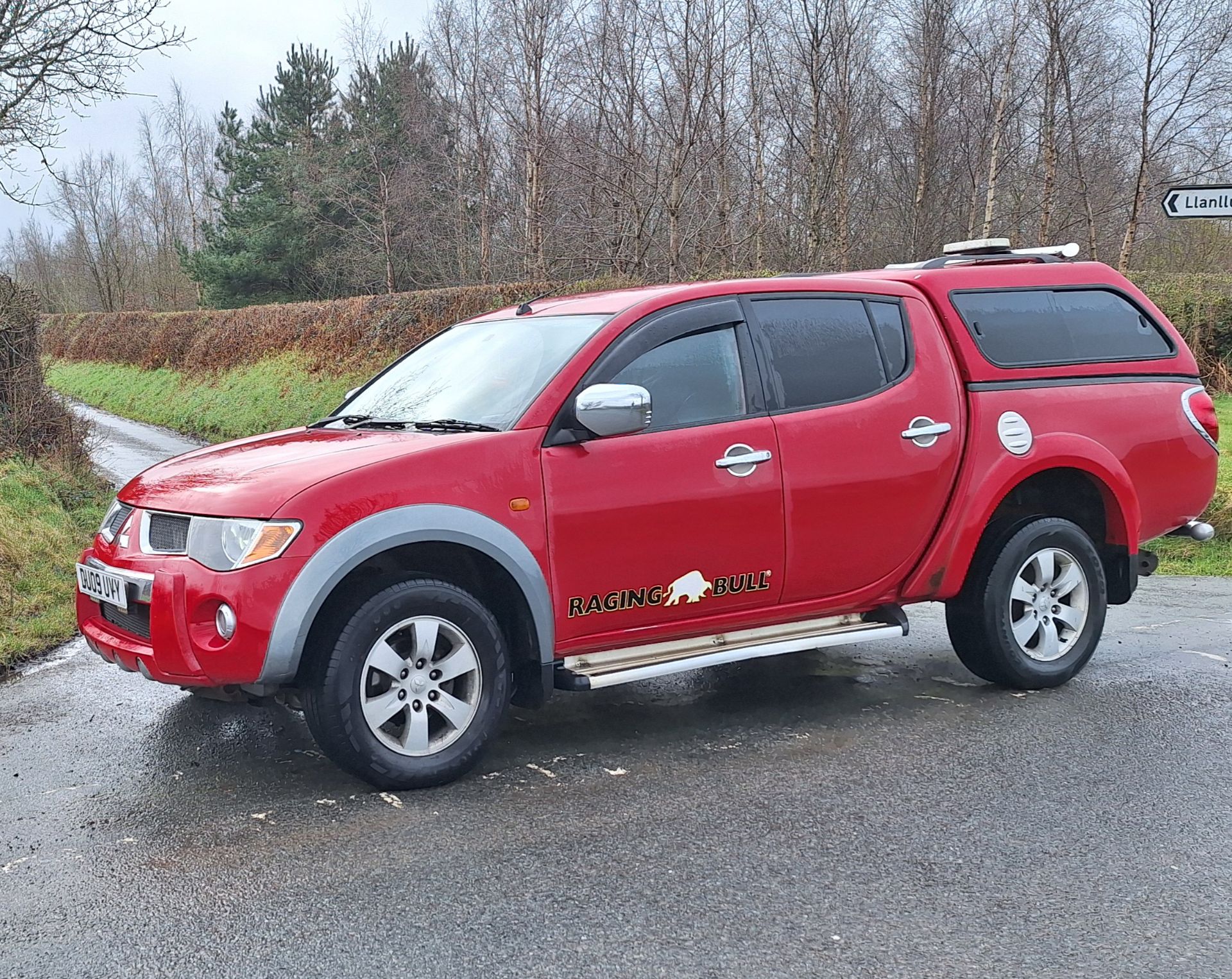 MITSUBISHI L200 RAGING BULL PICK UP