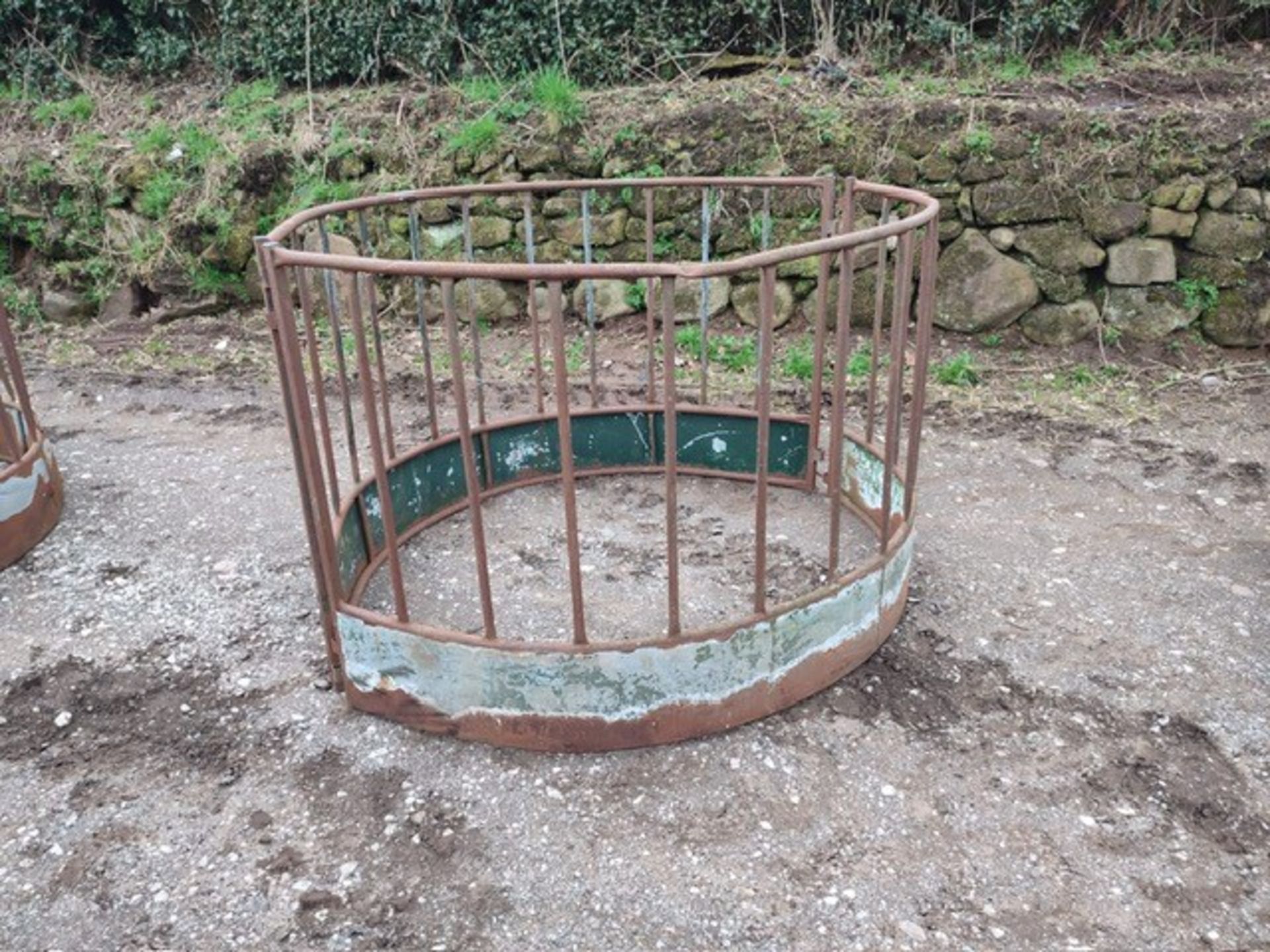 SHEEP RING FEEDER - NO VAT - Image 2 of 2