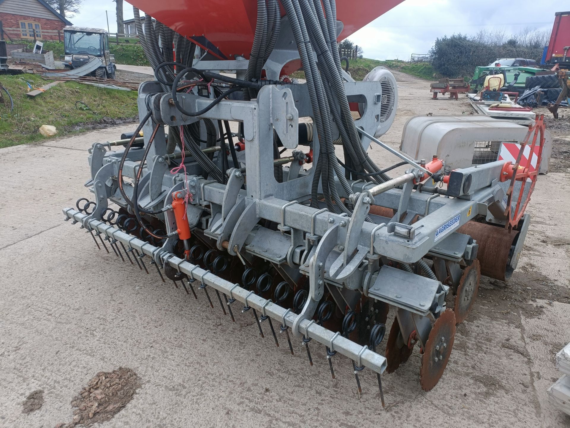 2020 EARTH 3m 32 ROW DIRECT DRILL - Image 3 of 3