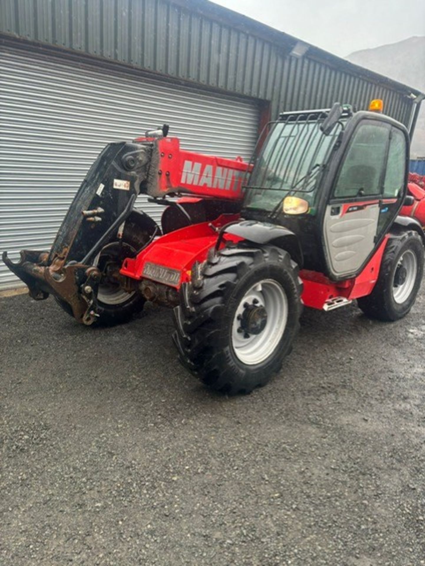 2020 MANITOU MT733 TELEHANDLER FORKLIFT - Image 2 of 12